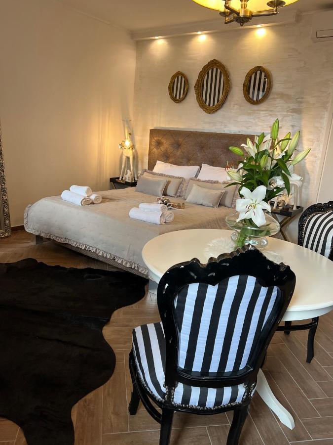 La Dolce Vita Luxury Apartments With Best Free Private Parking In City Center PUY 외부 사진