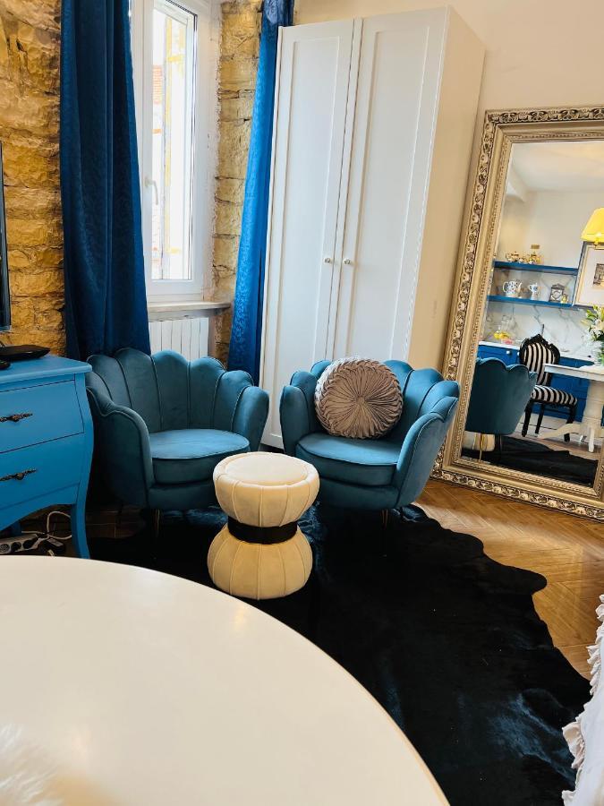 La Dolce Vita Luxury Apartments With Best Free Private Parking In City Center PUY 외부 사진