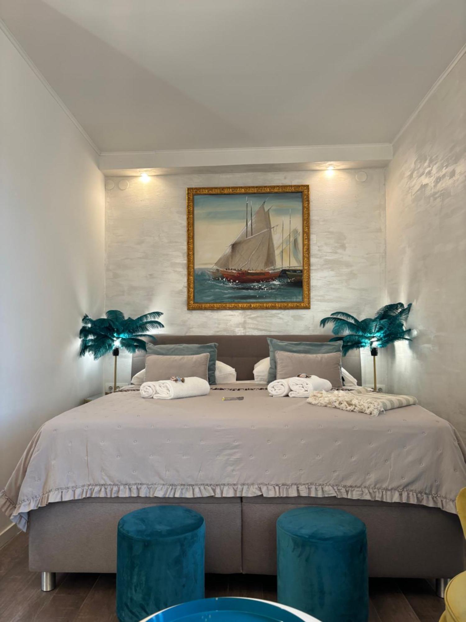 La Dolce Vita Luxury Apartments With Best Free Private Parking In City Center PUY 외부 사진